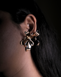 Flower studs + choker set