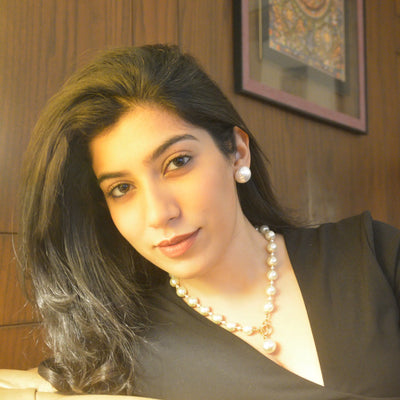 Classic Pearl Jumbo Studs